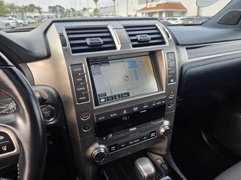 Used 2021 Lexus GX 460 Premium w/ Premium Package AWD/4WD image 33