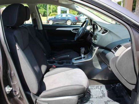 Used 2015 Nissan Sentra SV FWD image 28