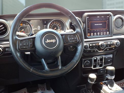 Used 2021 Jeep Wrangler Unlimited Sport AWD/4WD image 3