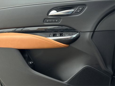 New 2025 Cadillac XT4 Sport w/ LPO, Bronce Accent Package image 21