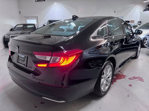 Used 2018 Honda Accord LX image 3