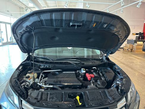 Used 2025 Nissan Rogue SV image 33