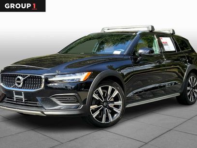 Used 2020 Volvo V60 T5 Cross Country w/ Protection Package Premier