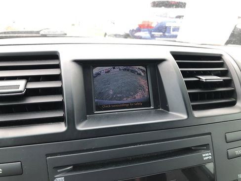 Used 2011 Toyota Highlander 2WD image 22