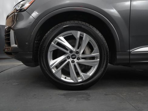 Used 2021 Audi Q7 3.0T Premium image 10