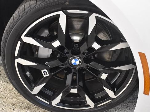 New 2026 BMW 330i xDrive Sedan w/ M Sport Package AWD/4WD image 30