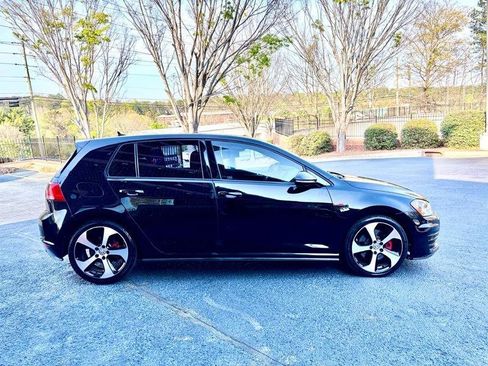 Used 2017 Volkswagen GTI S image 8