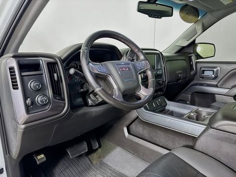 Used 2018 GMC Sierra 1500 SLT w/ All Terrain Package image 9