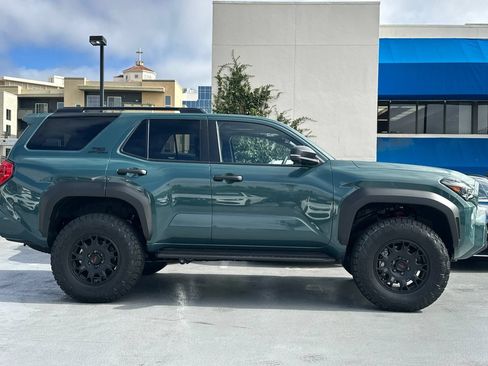 Used 2026 Toyota 4Runner TRD Off-Road Premium AWD/4WD image 3