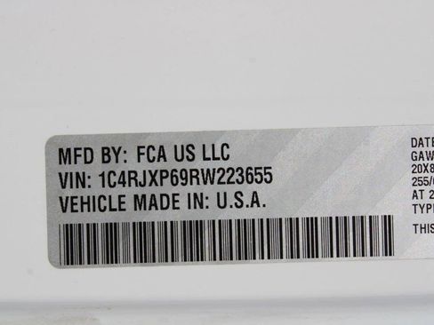 Used 2024 Jeep Wrangler Unlimited Sahara AWD/4WD image 30