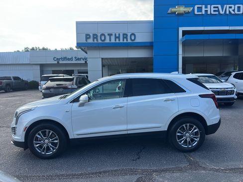 Used 2023 Cadillac XT5 Premium Luxury w/ Technology Package FWD image 1