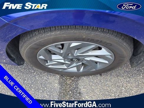 Used 2025 Hyundai Elantra Hybrid FWD image 9