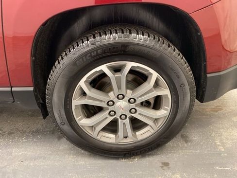Used 2015 GMC Acadia SLT w/ Technology Package image 29