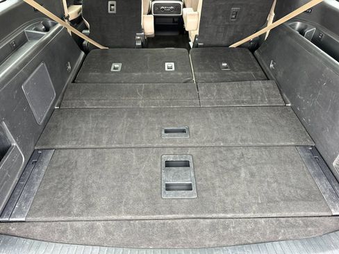 Used 2023 Ford Expedition Max Limited image 15