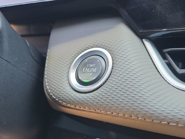 Used 2025 Chevrolet Equinox LT w/ Convenience Package II FWD image 29