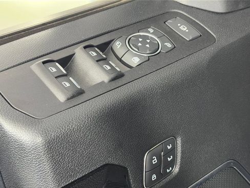 Used 2021 Ford F250 Lariat w/ Lariat Ultimate Package AWD/4WD image 26