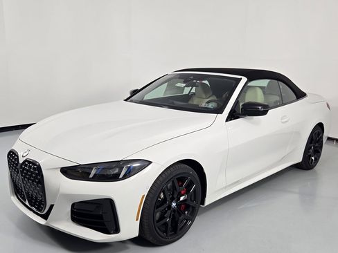 New 2026 BMW 430i xDrive Convertible w/ M Sport Package image 3