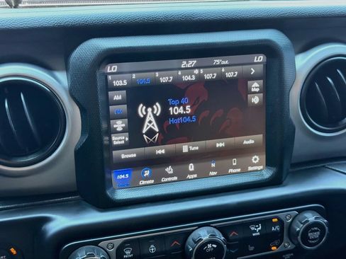 Used 2021 Jeep Gladiator Sport w/ Quick Order Package 24Q 80Th AWD/4WD image 16