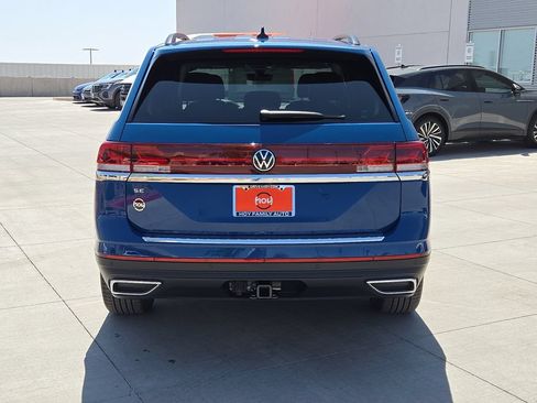 Used 2025 Volkswagen Atlas SE FWD image 10