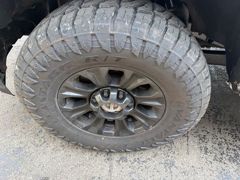 Used 2017 Ford F250 XL AWD/4WD image 4