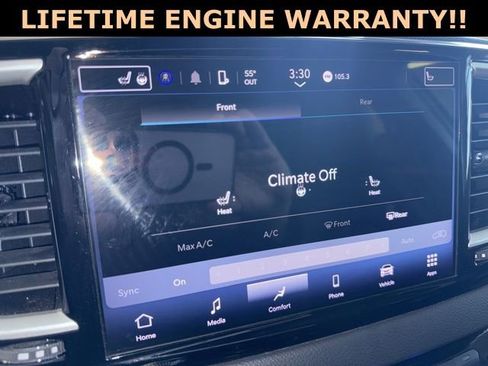 Certified 2024 Chrysler Pacifica Touring-L image 24