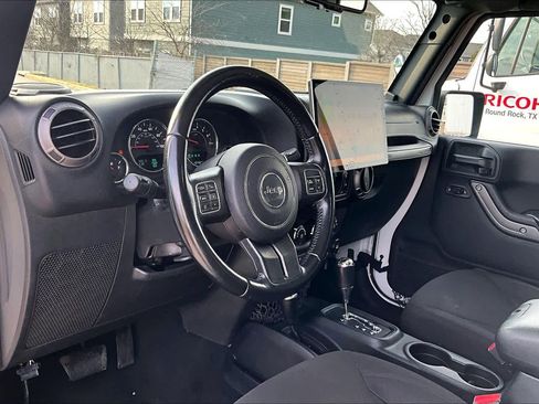 Used 2018 Jeep Wrangler Unlimited Sport S image 16
