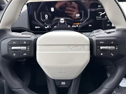 New 2025 Kia K4 GT-Line image 27