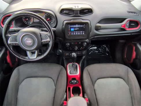 Used 2019 Jeep Renegade Trailhawk w/ LED Lighting Group image 16