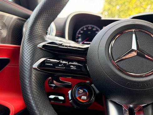 Used 2024 Mercedes-Benz SL 43 AMG image 18