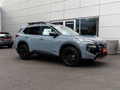 New 2026 Nissan Rogue SV AWD/4WD image 28
