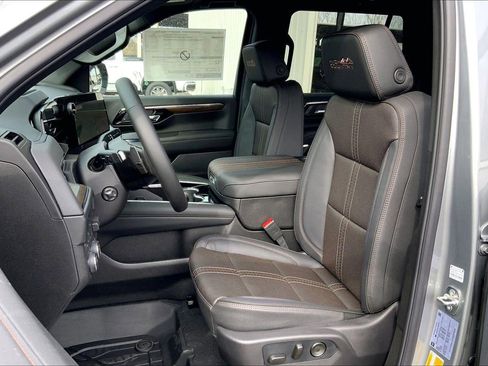 New 2026 Chevrolet Tahoe High Country AWD/4WD image 9