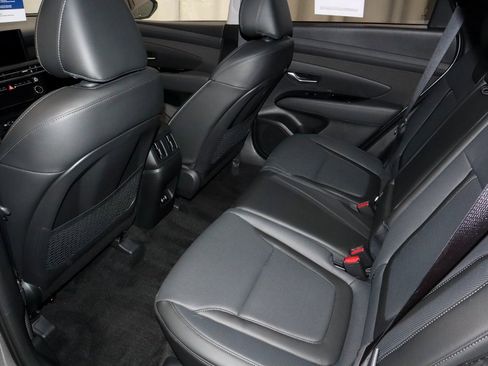 Certified 2025 Hyundai Tucson Limited image 22