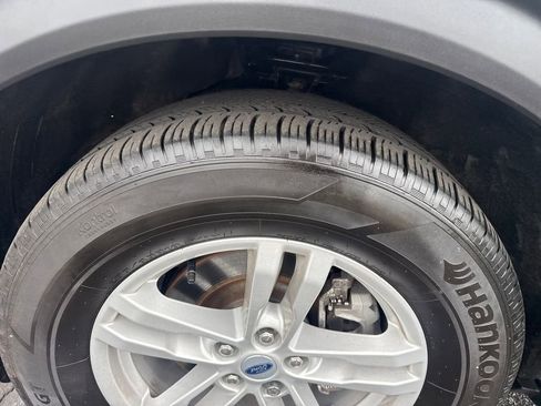 Used 2023 Ford Explorer XLT w/ Equipment Group 202A image 22