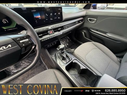 Used 2025 Kia K4 FWD image 28