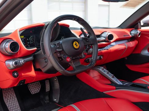 Used 2022 Ferrari 812 GTS RWD image 26