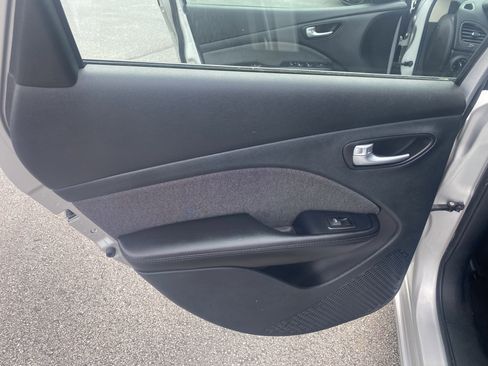 Used 2013 Dodge Dart SE w/ Value Group image 15