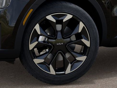 New 2025 Kia Sorento SX image 9
