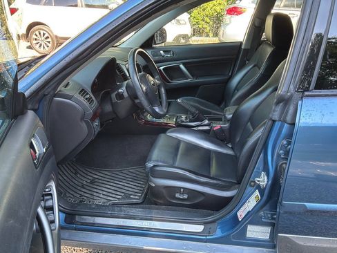 Used 2009 Subaru Outback 3.0R Limited AWD/4WD image 9