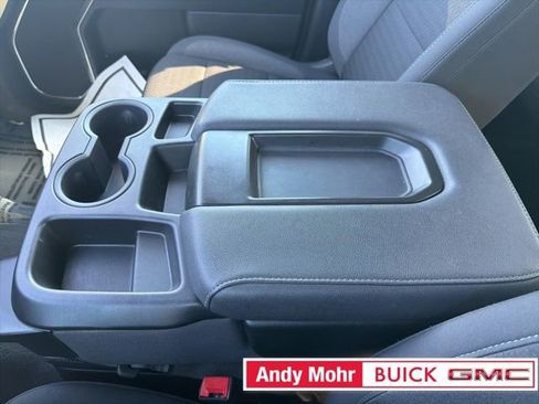 Used 2024 GMC Sierra 1500 SLE image 34