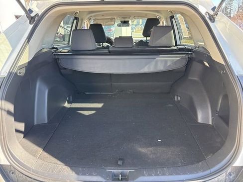 Used 2025 Toyota RAV4 XLE image 29