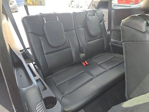 Used 2020 Ford Explorer XLT w/ Equipment Group 202A AWD/4WD image 17