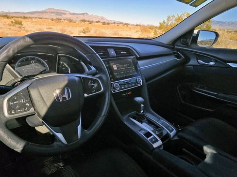 Used 2017 Honda Civic EX image 7