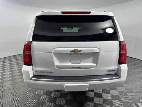 Used 2018 Chevrolet Suburban Premier RWD image 17