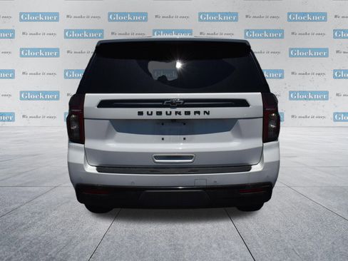 Used 2023 Chevrolet Suburban Z71 w/ Luxury Package AWD/4WD image 7