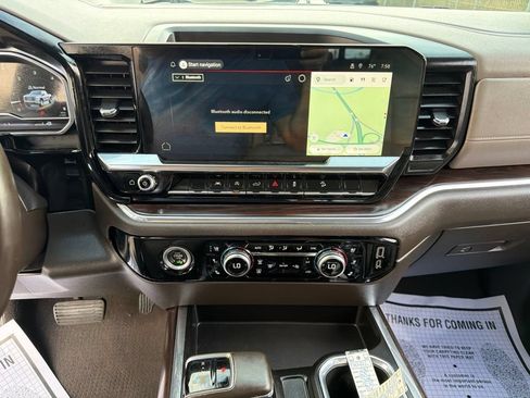 Used 2023 GMC Sierra 1500 SLT w/ SLT Premium Package AWD/4WD image 33