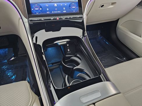 Certified 2025 Mercedes-Benz GLC 300 GLC 300 image 37