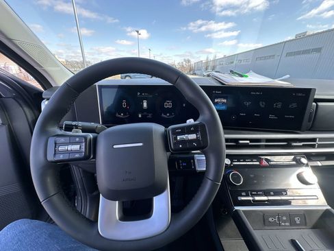 Used 2026 Hyundai Santa Fe SE image 11