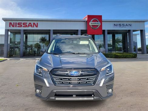 Used 2024 Subaru Forester Premium image 11