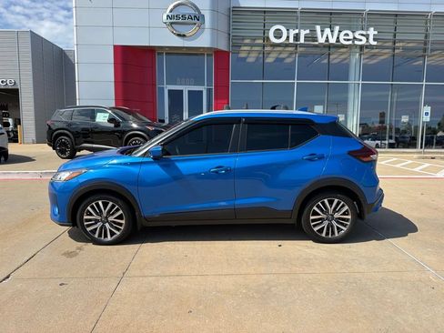 Used 2024 Nissan Kicks SV w/ Interior Electronics Package FWD image 2