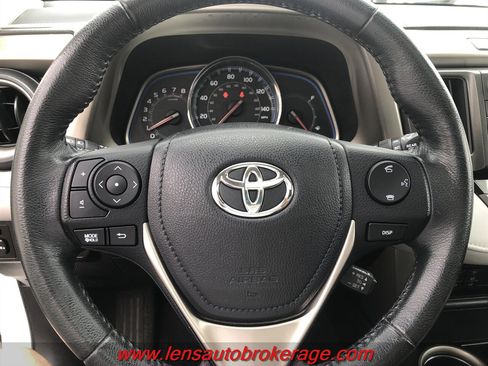 Used 2015 Toyota RAV4 Limited image 15